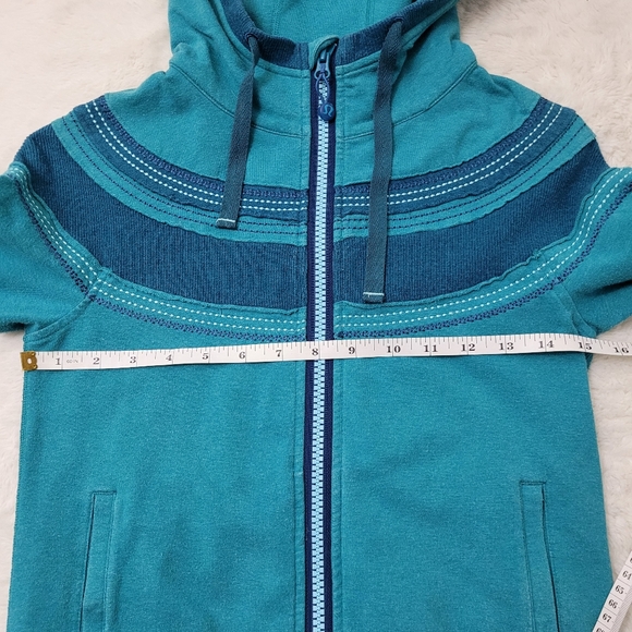 Vintage Lululemon turquoise sweater - Picture 3 of 10